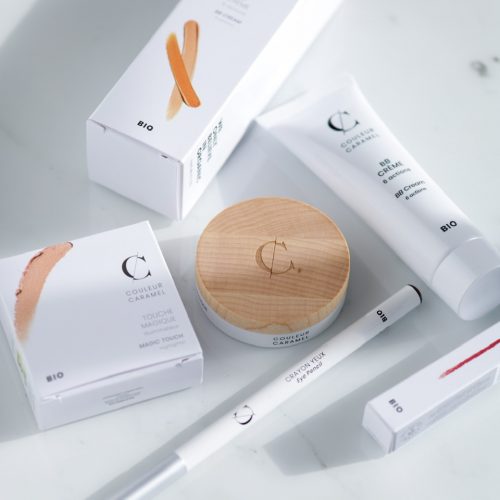 produits couleur caramel : blush, crèmes, bronzer, crayon